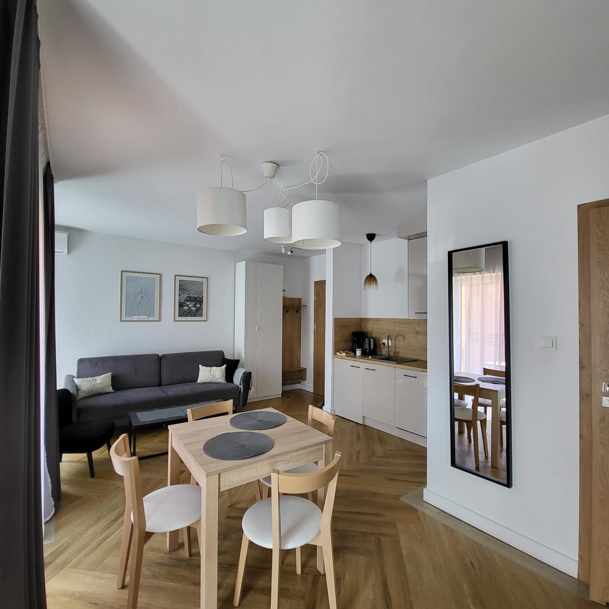 Apartamenty Julia Apartamenty Ozonowane Ustronie Morskie Exteriör bild
