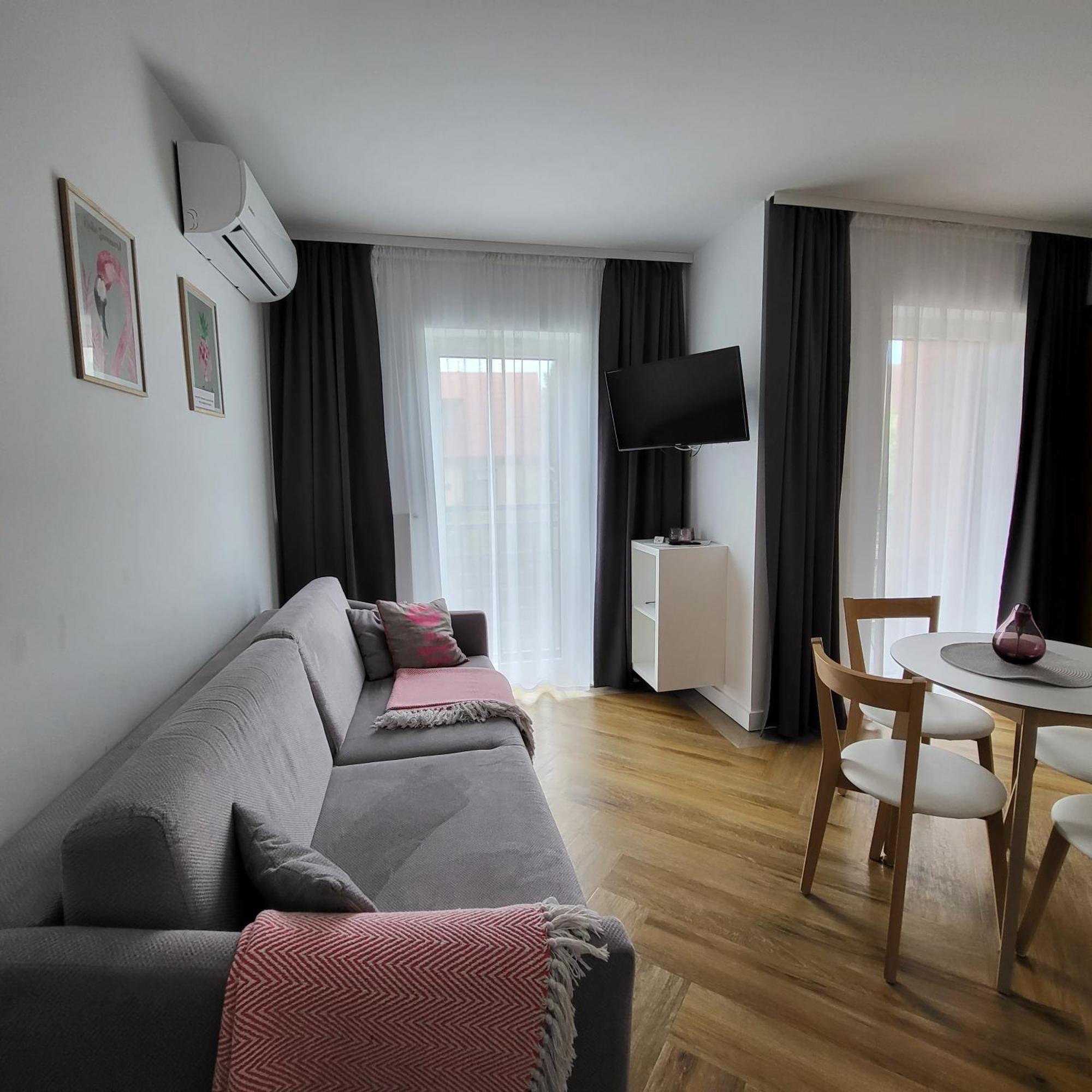 Apartamenty Julia Apartamenty Ozonowane Ustronie Morskie Exteriör bild